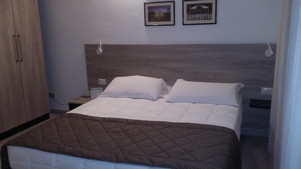 Hotel Citta' Livorno Exteriör bild