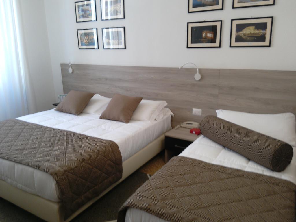 Hotel Citta' Livorno Exteriör bild